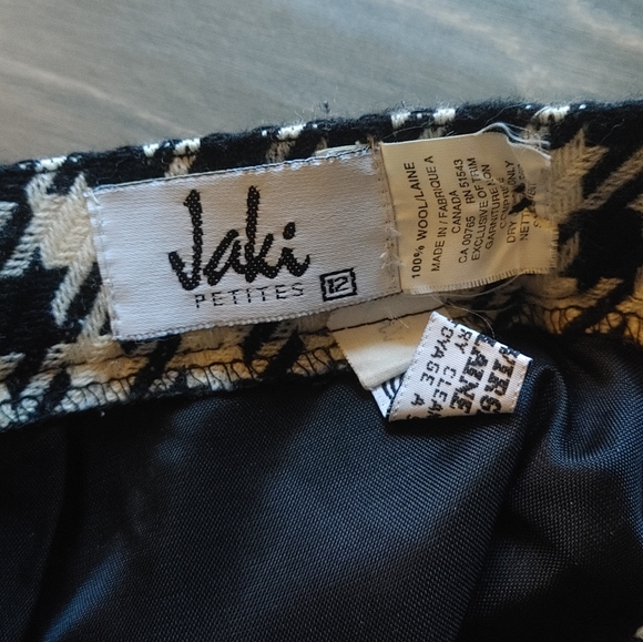 Vintage Houndstooth Pencil Skirt - Picture 5 of 6